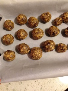 No Bake Energy Bites Recipe from Gimme Some Oven