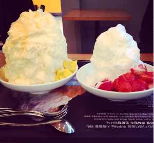 You guessed it...more food. Shaved ice with mango and with strawberries. Incredible.